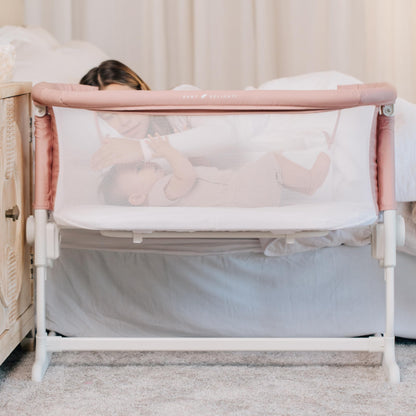 Baby Delight Beside Me Dreamer Bassinet Bedside Sleeper